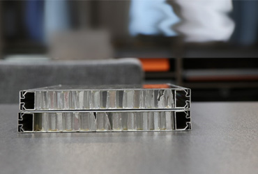 地腳套鋁材衛生間隔斷3